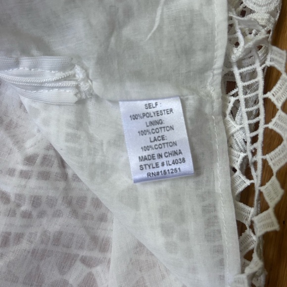 In Bloom White Lace Blouse - Picture 4 of 4